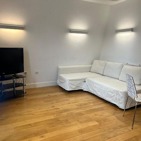 One Bedroom Apartment In Holborn Londres Extérieur photo
