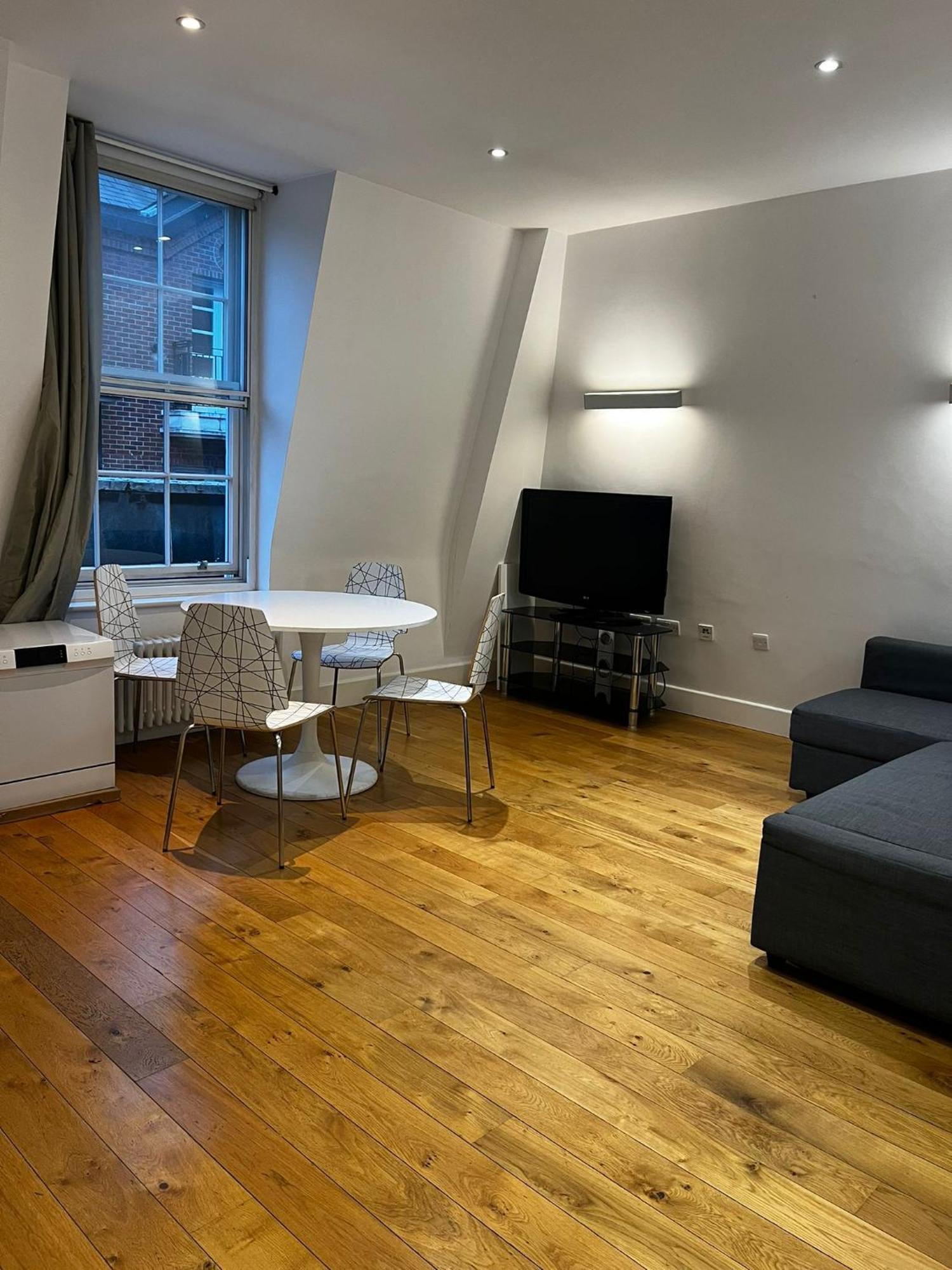 One Bedroom Apartment In Holborn Londres Extérieur photo