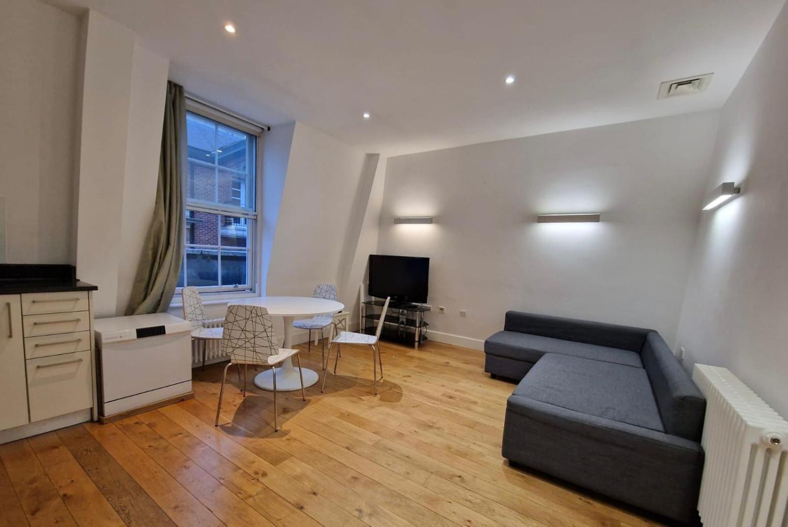 One Bedroom Apartment In Holborn Londres Extérieur photo