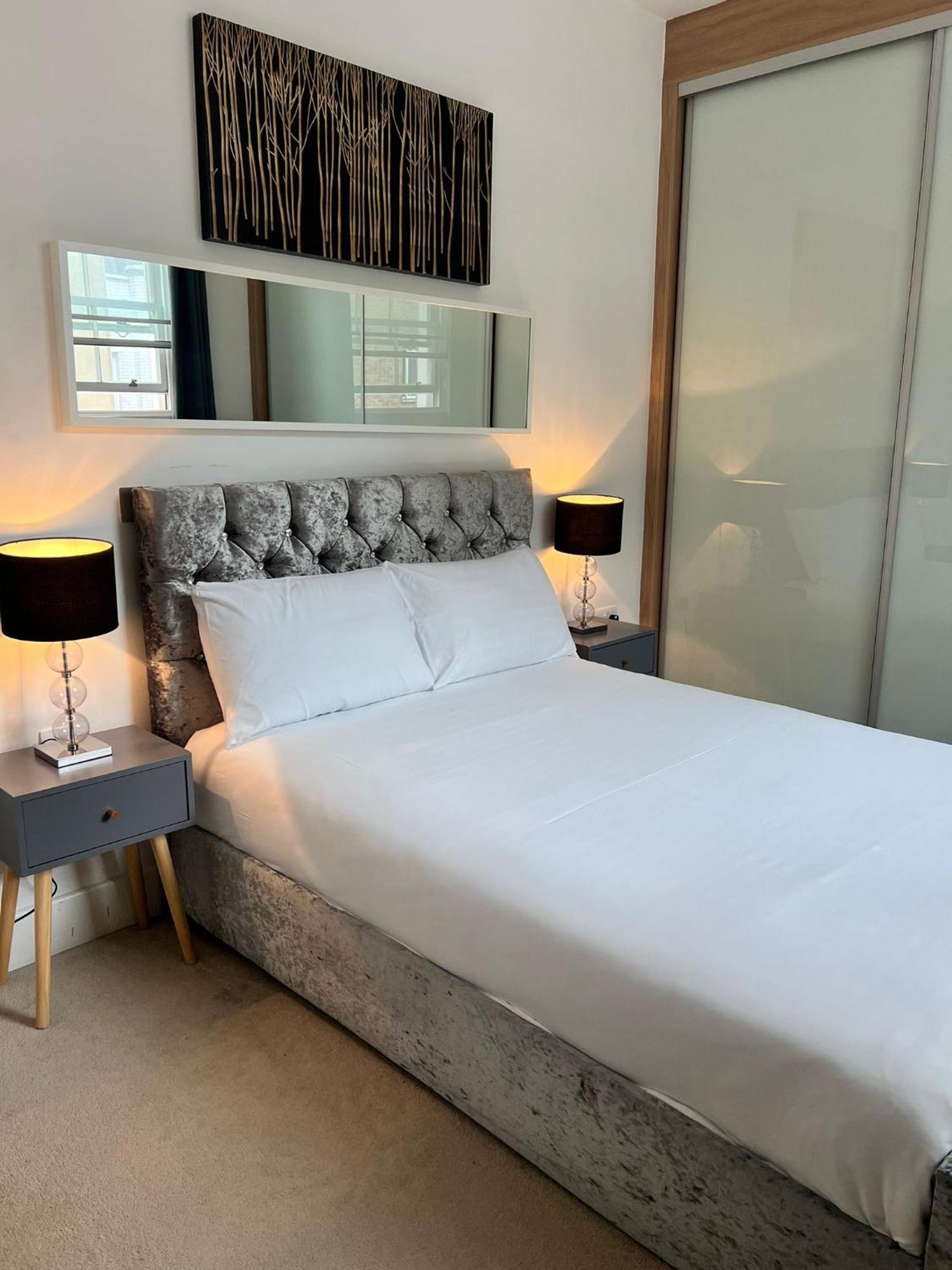One Bedroom Apartment In Holborn Londres Extérieur photo